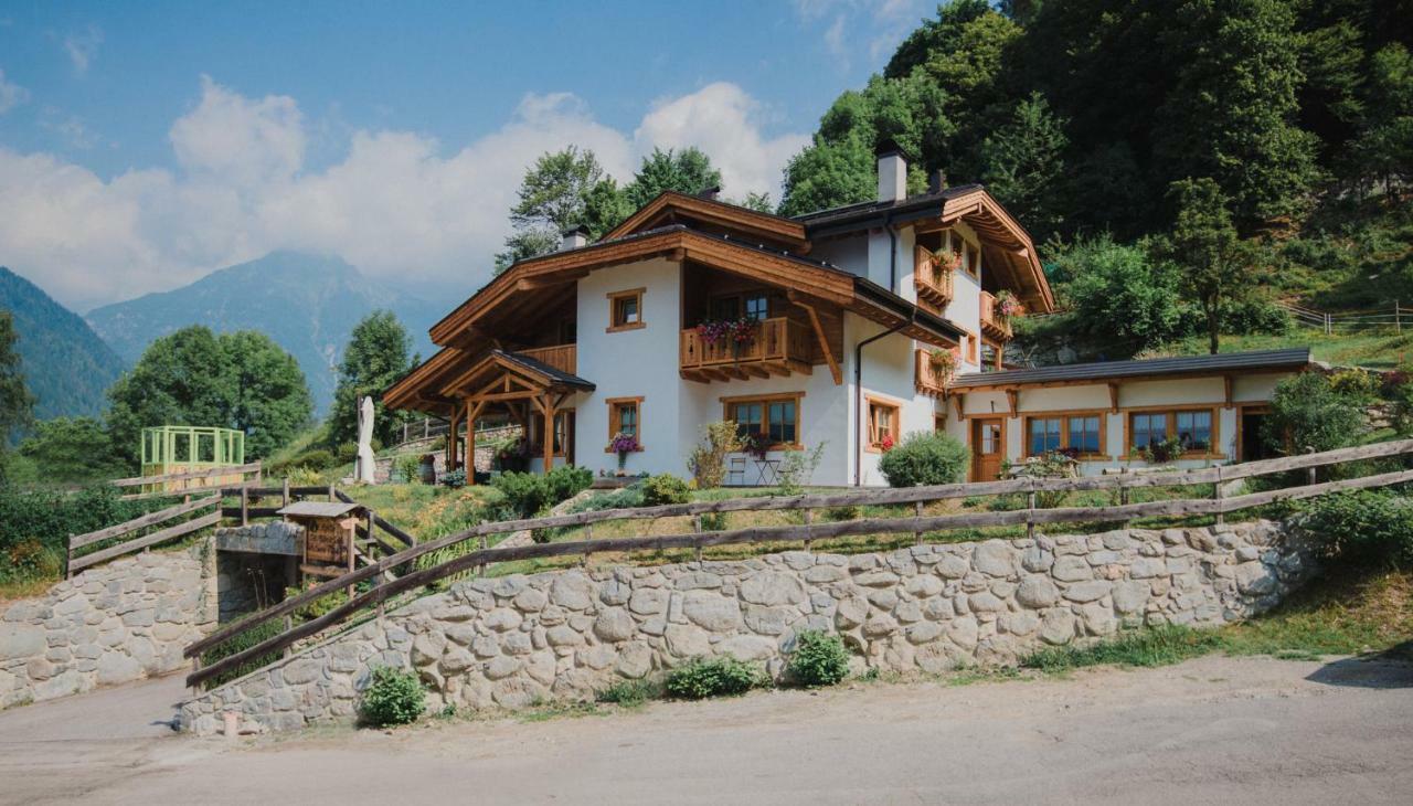 Agriturismo Dalla Natura La Salute Giustino エクステリア 写真